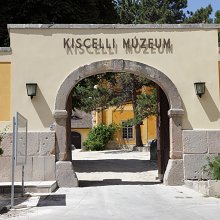 Gerhes Gábor Atlas című projektjét mutatja be a Kiscelli Múzeum
